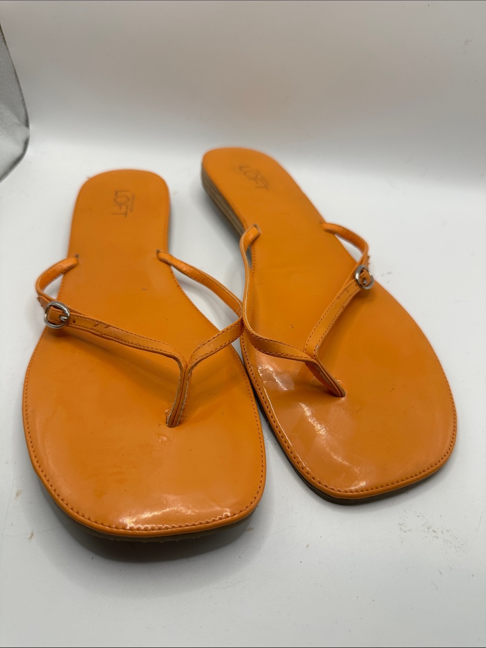 LOFT Bright Orange Faux Leather Thong Sandals size 10